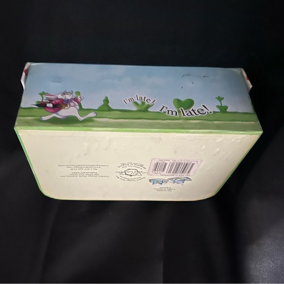 Alice in Wonderland, mad Hatter, white rabbit lunch box tea set - Picture 9 of 14